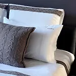 Apartment Square50 Boutique